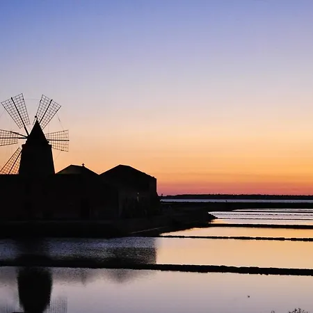 Дом отдыха Comfortable House In With Sea View *