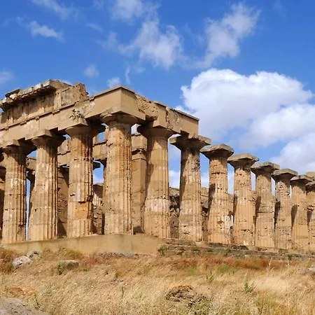 Comfortable House In With Sea View *